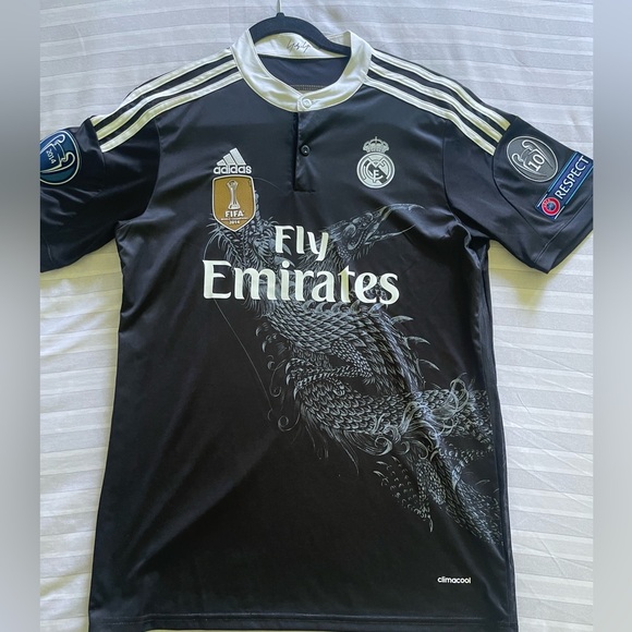 REAL MADRID DRAGON JERSEY | all players and sizes available - Picture 1 of 10